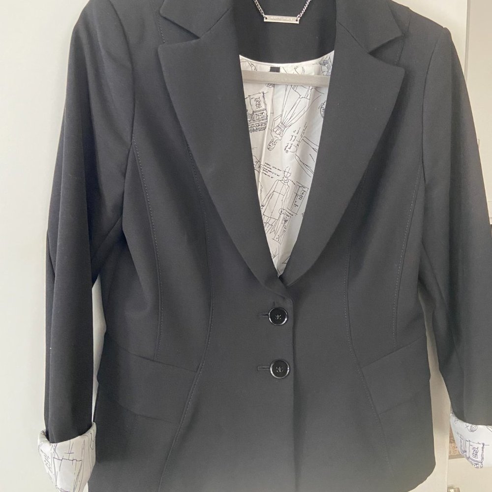 WHB Market Signature blazer Color Black/SZ 10